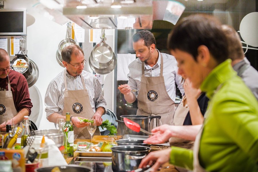 découvrez les secrets des chefs pour élever vos compétences culinaires à un niveau supérieur. plongez dans des astuces professionnelles, des recettes exclusives et des techniques de cuisine qui transformeront vos plats en véritables chefs-d'œuvre.