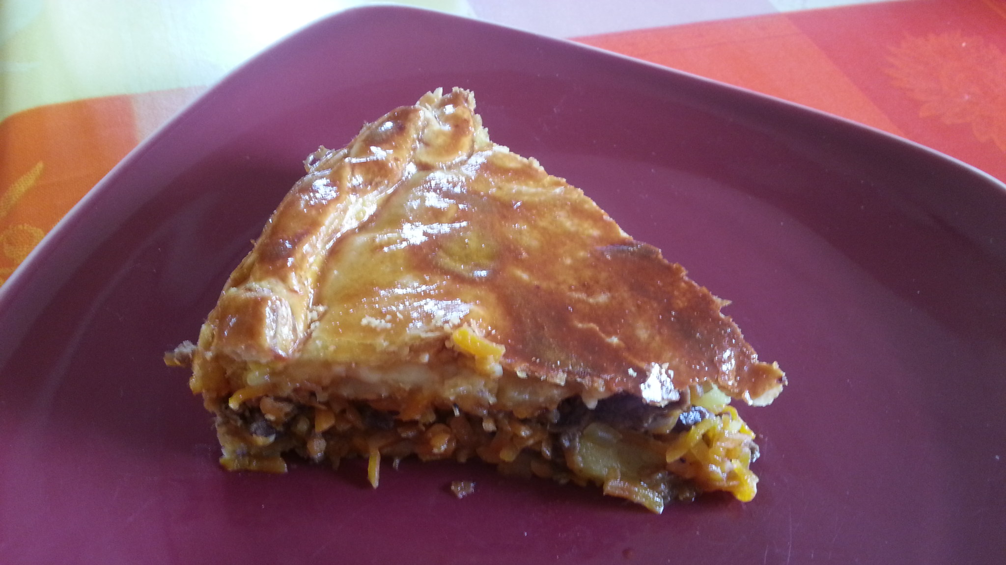 découvrez la tourte mayennaise, un délice traditionnel de la cuisine française, alliant une pâte croustillante à une farce savoureuse de viande et de légumes. idéale pour les repas en famille ou entre amis, cette recette authentique vous plongera au cœur des saveurs de la mayenne.