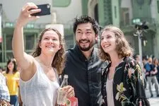 découvrez le festival taste of paris, une célébration gourmande réunissant les meilleurs chefs et restaurants de la capitale. dégustez des plats exquis, participez à des ateliers culinaires et explorez les saveurs authentiques de la cuisine française dans une ambiance conviviale et festive.