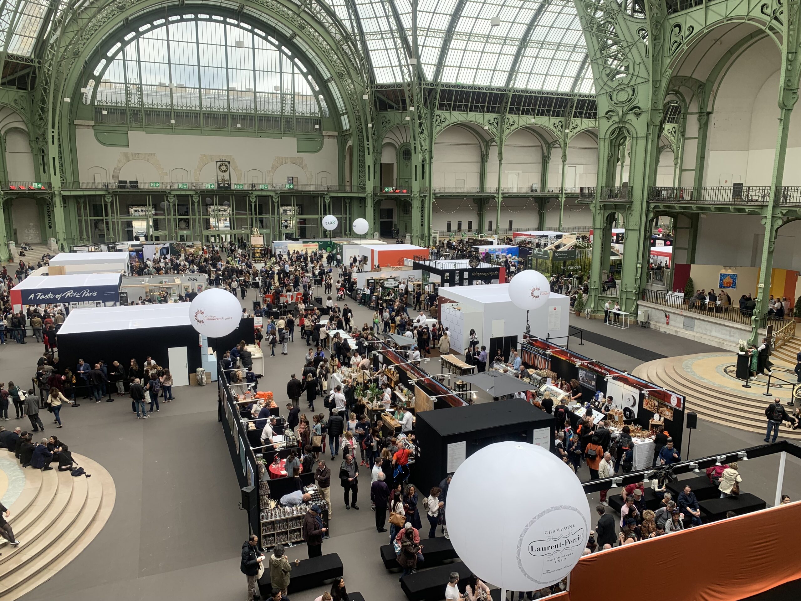 découvrez le festival taste of paris, un événement gastronomique incontournable où les chefs renommés se réunissent pour célébrer la cuisine française. savourez des plats exquis, participez à des ateliers culinaires et explorez un marché dédié aux saveurs authentiques de la capitale. rejoignez-nous pour une expérience sensorielle unique au cœur de paris !