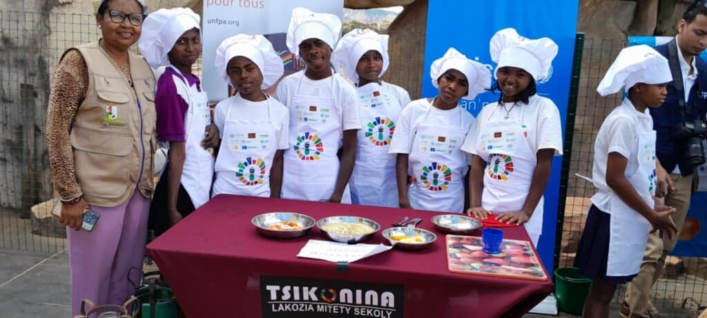 assistez à la finale du concours culinaire où les chefs s'affrontent pour décrocher le titre tant convoité. découvrez des plats innovants, des techniques de cuisson impressionnantes et une ambiance gourmande à ne pas manquer !