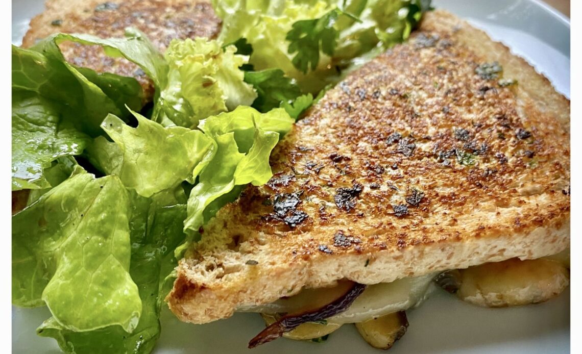 découvrez les délicieuses saveurs automnales qui raviront vos papilles. plongez dans un monde de plats réconfortants, de légumes de saison et de douceurs sucrées qui célèbrent l'automne. recettes savoureuses et inspirations culinaires à savourer avec famille et amis.