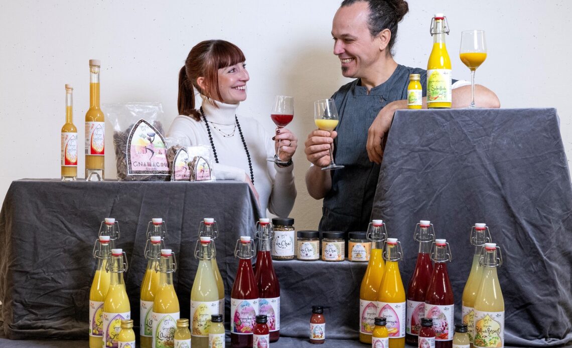 découvrez la vie et l'héritage de jean-luc petitrenaud, célèbre chroniqueur et passionné de gastronomie, dont le décès a marqué le paysage culinaire français. revivez ses moments mémorables et son impact sur la culture gastronomique.