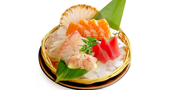 découvrez la richesse de la gastronomie japonaise au cœur du quartier bastille. savourez des plats authentiques, des sushis délicats aux ramen réconfortants, dans un cadre accueillant et chaleureux. une expérience culinaire unique qui éveillera vos sens!