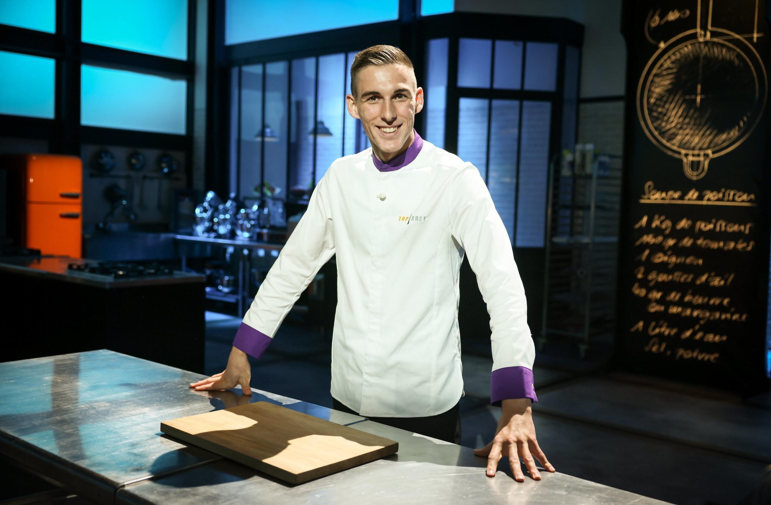 découvrez le parcours exceptionnel de quentin mauro, le nouveau champion de top chef 2025. plongez dans ses recettes innovantes et ses techniques culinaires qui lui ont permis de décrocher ce titre prestigieux et de conquérir le cœur des gourmets.