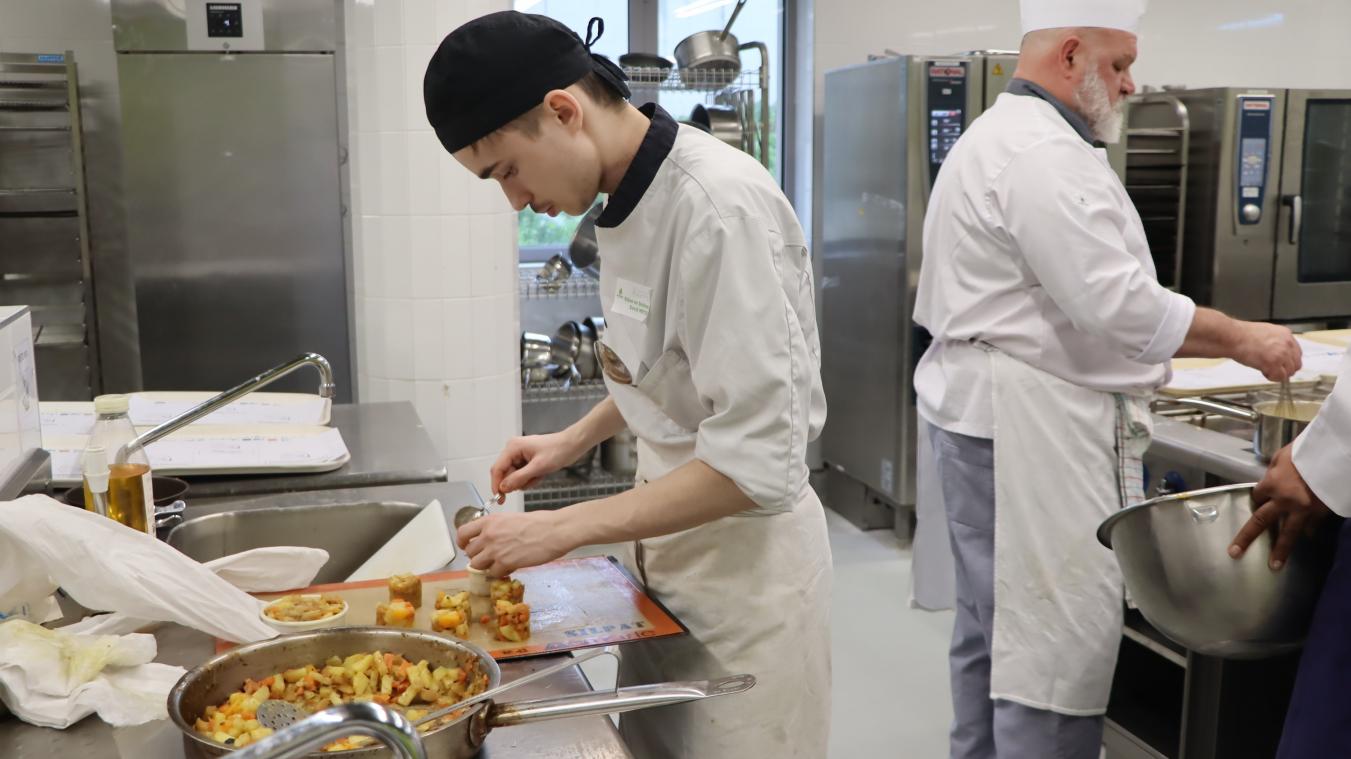 découvrez comment des chefs talentueux réinventent les cafétérias des écoles du paris isd en proposant des menus sains, créatifs et savoureux pour le bien-être des élèves.