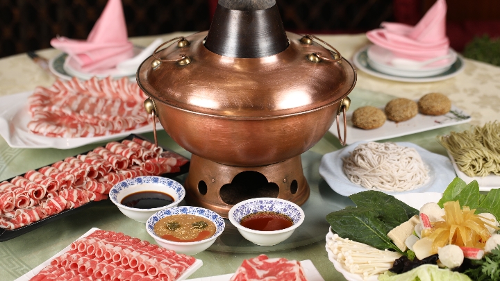 découvrez les saveurs authentiques de la cuisine indienne à pékin. profitez d’une expérience culinaire exotique avec des plats traditionnels et épicés, préparés par des chefs experts. idéal pour un voyage gastronomique au cœur de la capitale chinoise.