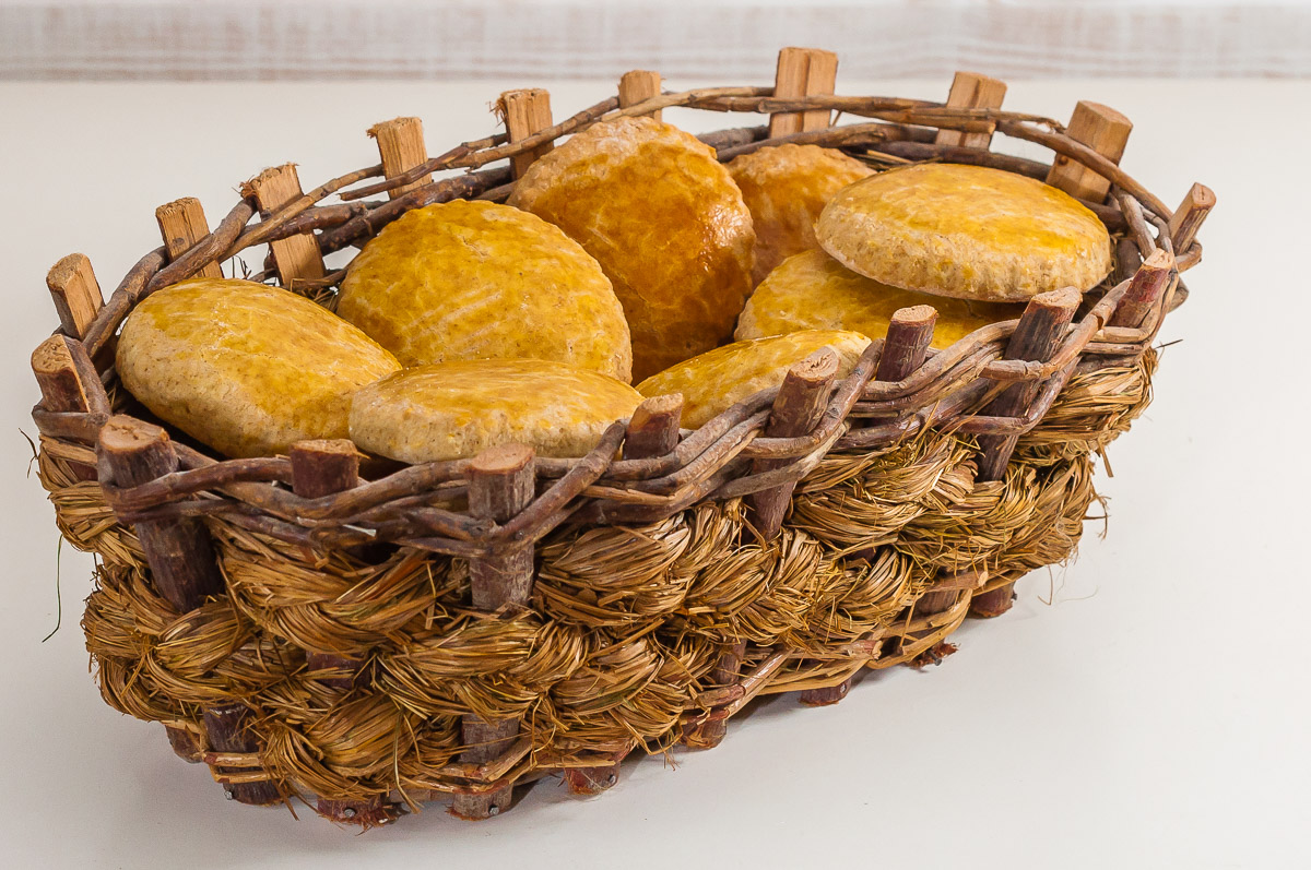 découvrez les saveurs authentiques des desserts irakiens : une sélection de douceurs traditionnelles à base de dattes, de noix et d'épices orientales pour régaler vos papilles.