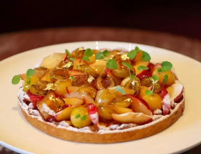 découvrez un hommage culinaire unique au café, fusionnant saveurs authentiques et ambiance chaleureuse pour une expérience gastronomique inoubliable.