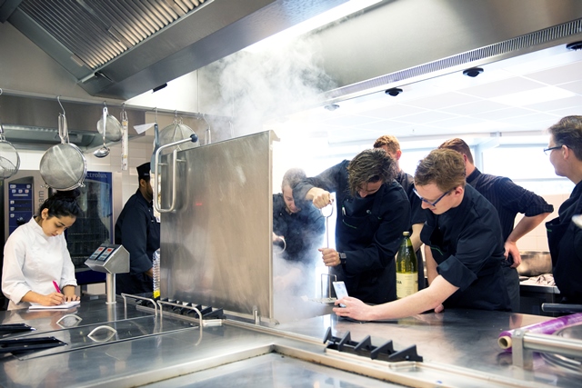 découvrez next gen chef, la plateforme innovante qui réunit les chefs de demain, partage des recettes créatives et offre des conseils culinaires pour transformer votre passion en carrière gastronomique.