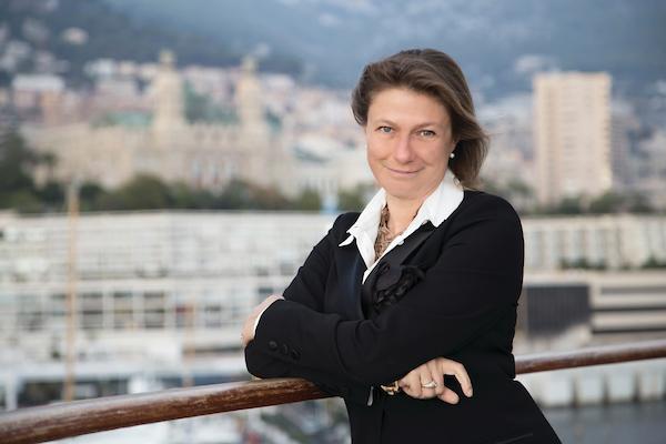 découvrez la dernière nomination du directeur de la restauration chez silversea : un leader passionné rejoint l'équipe pour offrir une expérience gastronomique d'exception à bord des croisières de luxe.