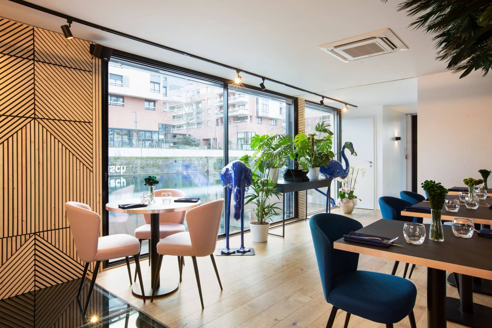 découvrez le meilleur restaurant de nice sélectionné par gault & millau : une cuisine raffinée, des produits locaux et une expérience gastronomique inoubliable sur la côte d’azur.