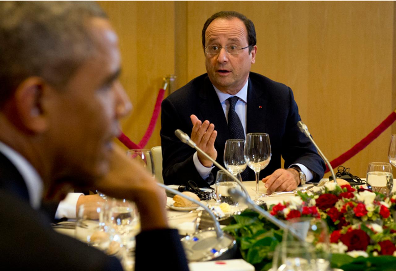découvrez comment la diplomatie culinaire utilise la gastronomie pour favoriser le dialogue, renforcer les relations internationales et promouvoir la culture à travers les échanges gourmands.