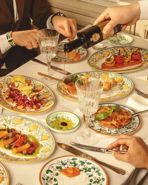 découvrez les meilleurs liens culinaires à riyad : adresses incontournables, conseils gourmands et bons plans pour explorer la richesse de la cuisine locale et internationale dans la capitale saoudienne.