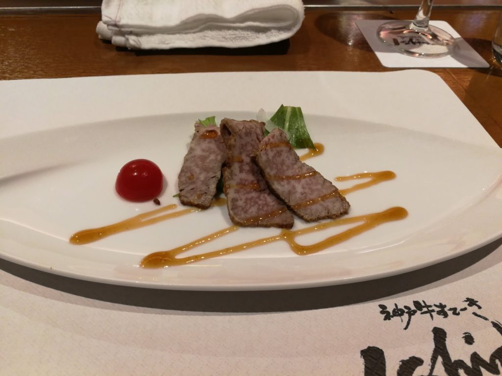découvrez l'excellence de la gastronomie japonaise dans notre restaurant de viande de kobe, où la qualité et la tendreté du bœuf sont à l'honneur. réservez votre table pour une expérience culinaire unique.