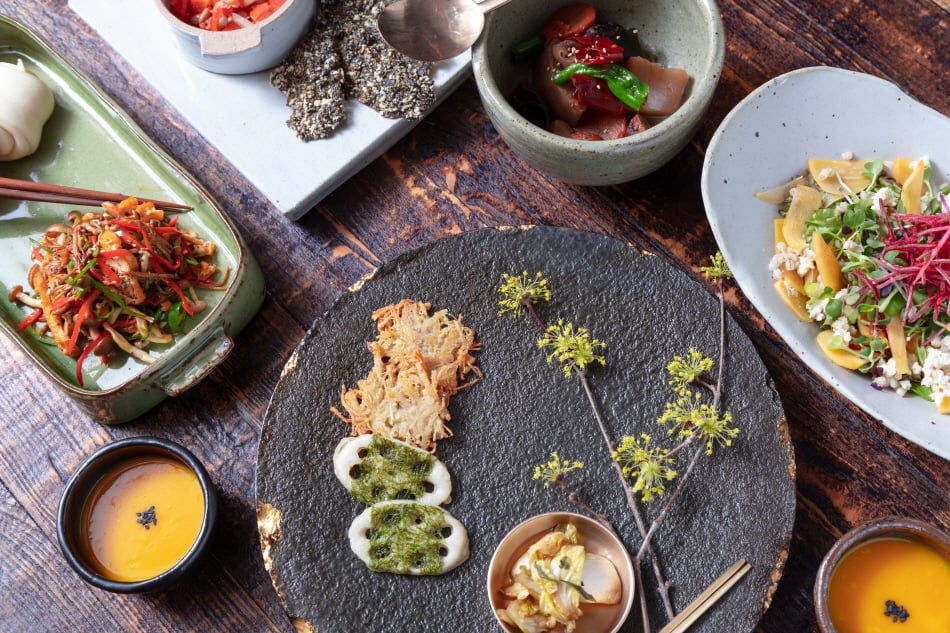 découvrez la liste des restaurants étoilés michelin en corée pour 2025 : adresses d’exception, chefs renommés et expériences gastronomiques incontournables. préparez votre prochain voyage culinaire en corée du sud !