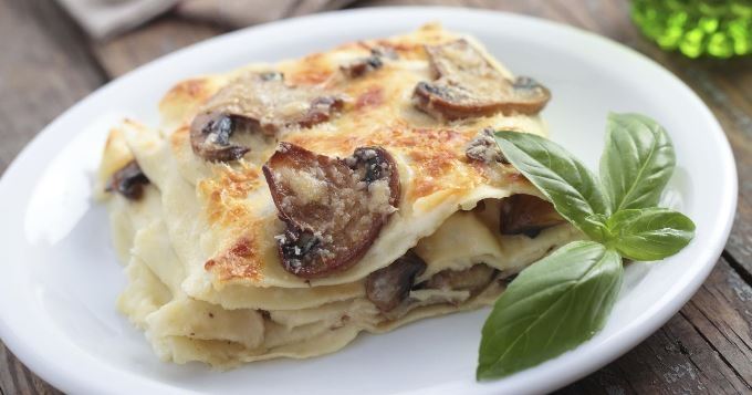 découvrez comment profiter pleinement de l'automne avec des recettes végétaliennes savoureuses, des idées de menus et des astuces pour cuisiner sainement tout en respectant la saison.