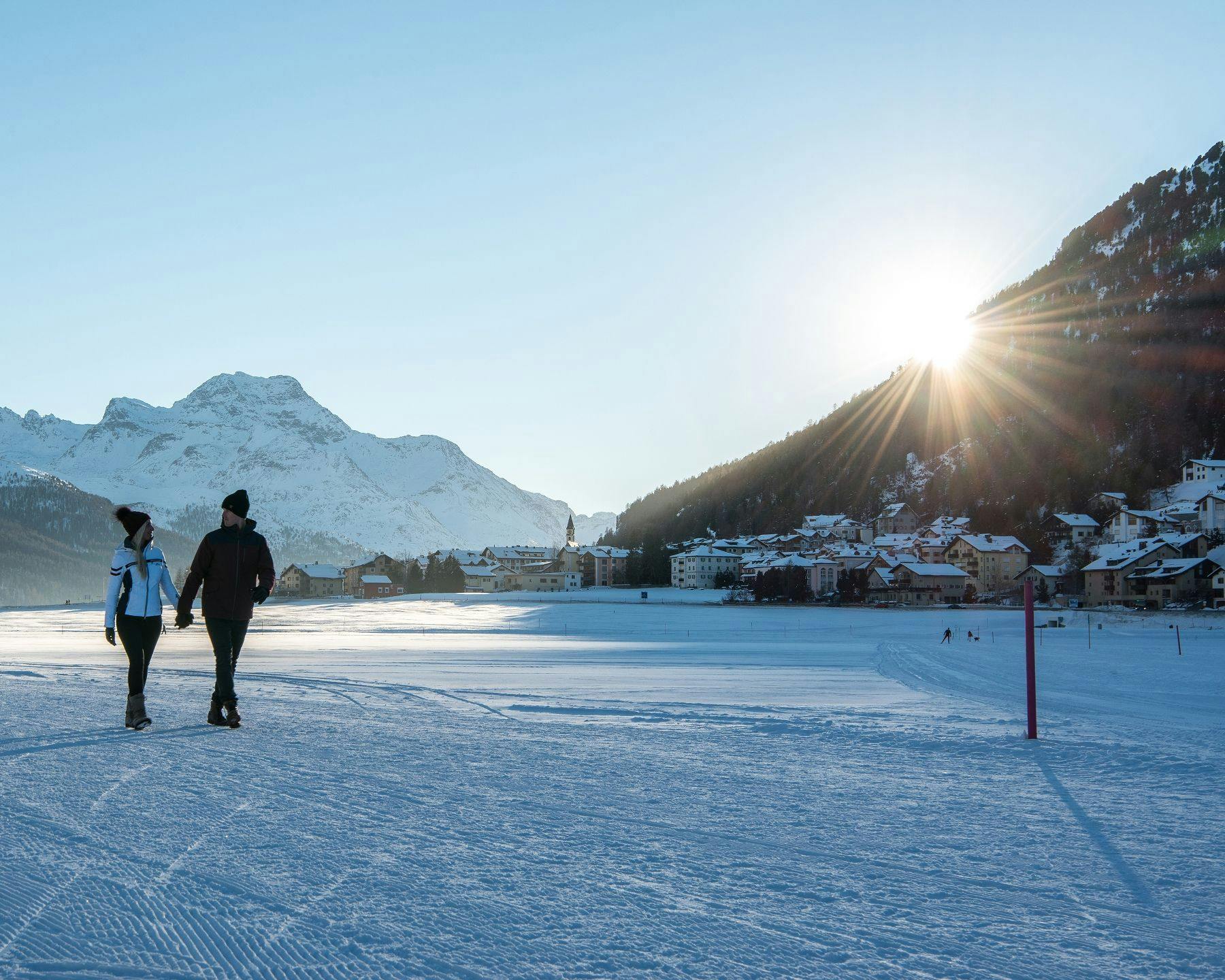 découvrez le changement gastronomique à st. moritz : de nouveaux restaurants, des chefs innovants et une cuisine raffinée pour une expérience culinaire inoubliable dans les alpes suisses.