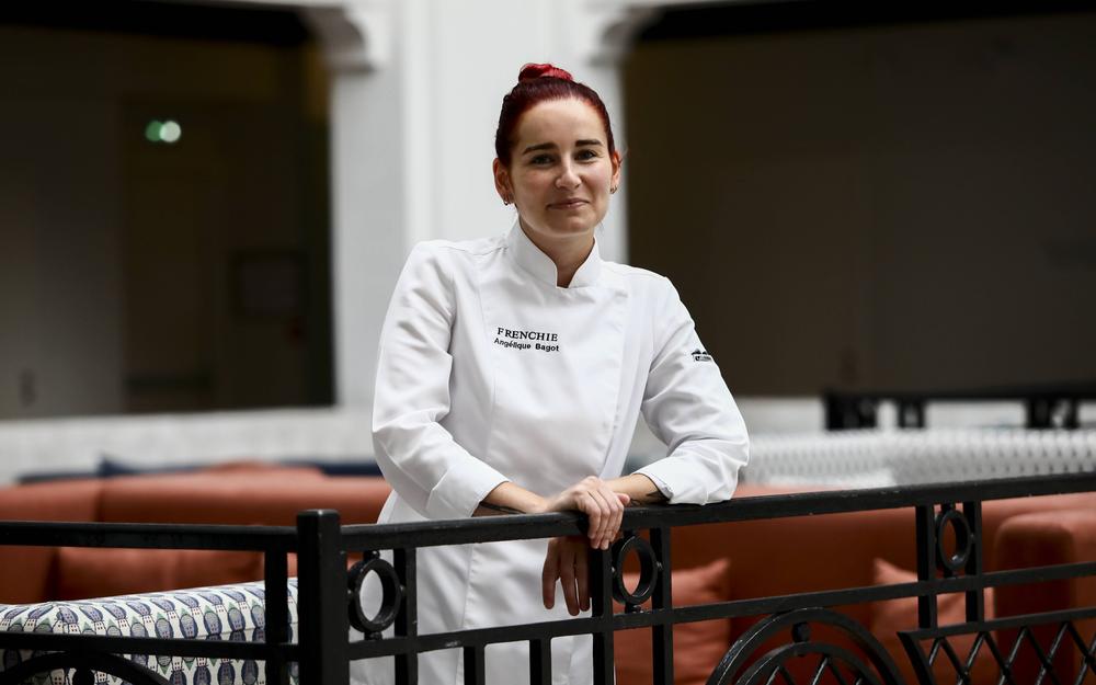 découvrez comment une cheffe bretonne talentueuse captive par sa cuisine créative, ses produits locaux et sa passion pour la gastronomie bretonne. son histoire et ses recettes authentiques ne manqueront pas de vous impressionner.