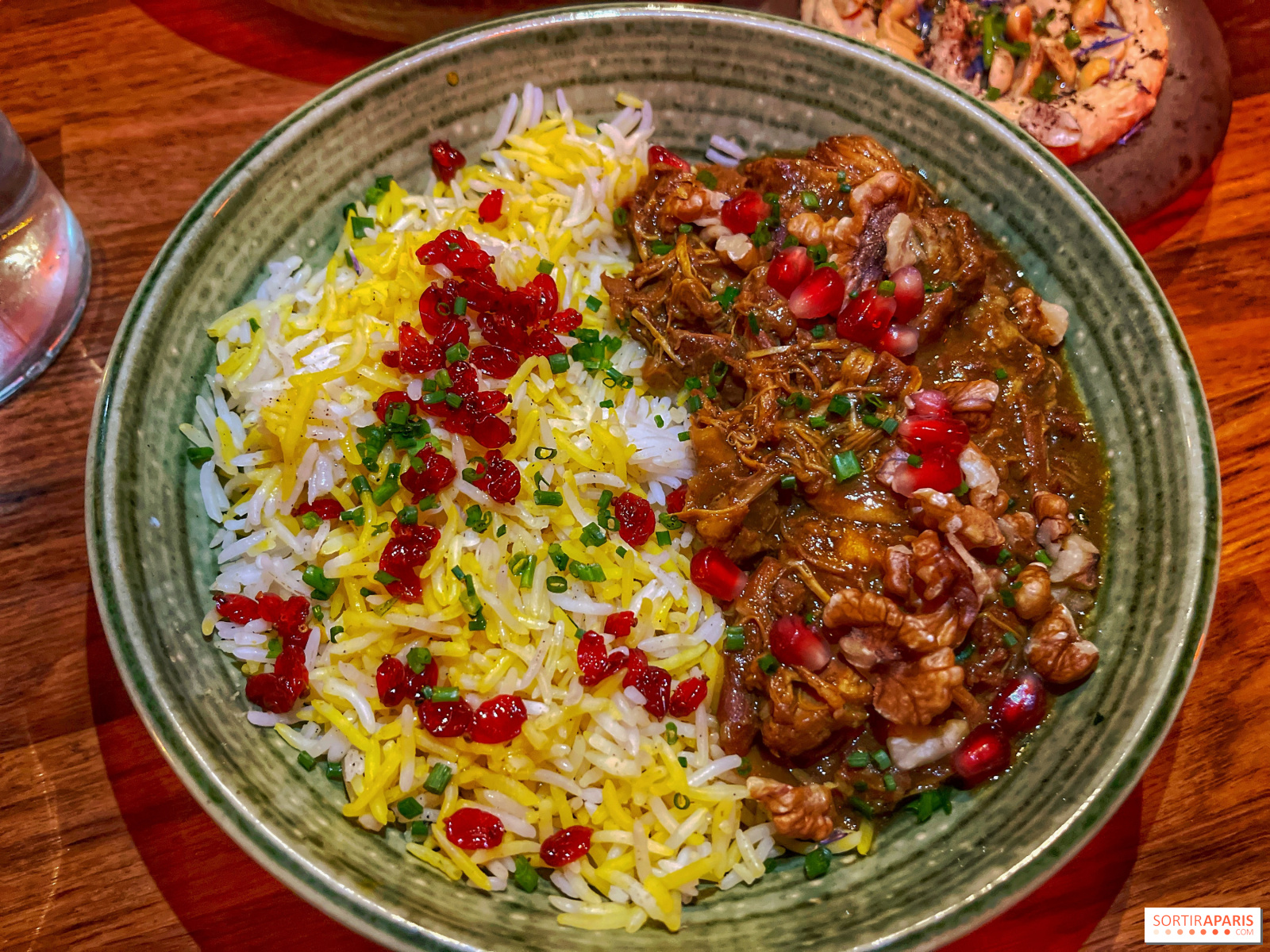 découvrez la cuisine iranienne : recettes traditionnelles, saveurs exotiques et plats emblématiques. explorez les spécialités persanes et l’art culinaire d’iran pour un voyage gourmand unique.
