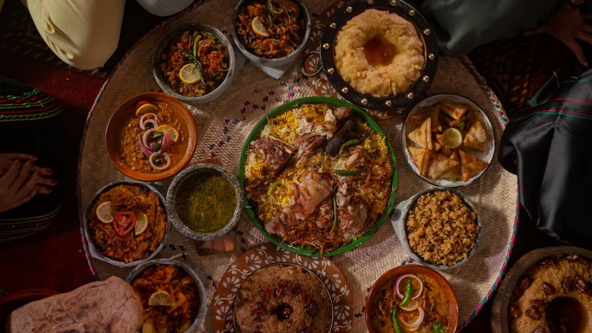 découvrez les saveurs uniques de l’arabie saoudite avec notre guide gastronomique : traditions culinaires, spécialités locales et meilleures adresses à ne pas manquer lors de votre voyage.