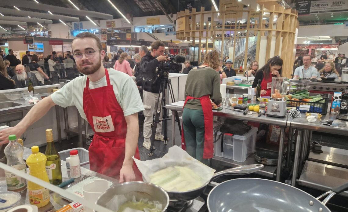 découvrez les nouveautés culinaires incontournables de dijon à la foire 2025, un événement gastronomique à ne pas manquer pour les amateurs de saveurs et d'innovations culinaires.