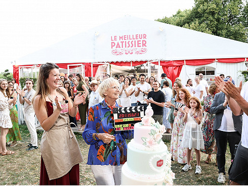 découvrez toutes les nouveautés de la saison 14 du meilleur pâtissier : recettes inédites, candidats surprenants et défis gourmands à ne pas manquer.