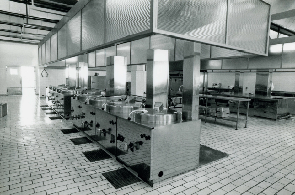 découvrez le lancement de notre cuisine centrale innovante, alliant technologie de pointe et savoir-faire culinaire pour une restauration moderne et de qualité.